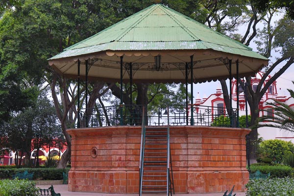 tour-puebla-Plaza-Central-Cholula-020